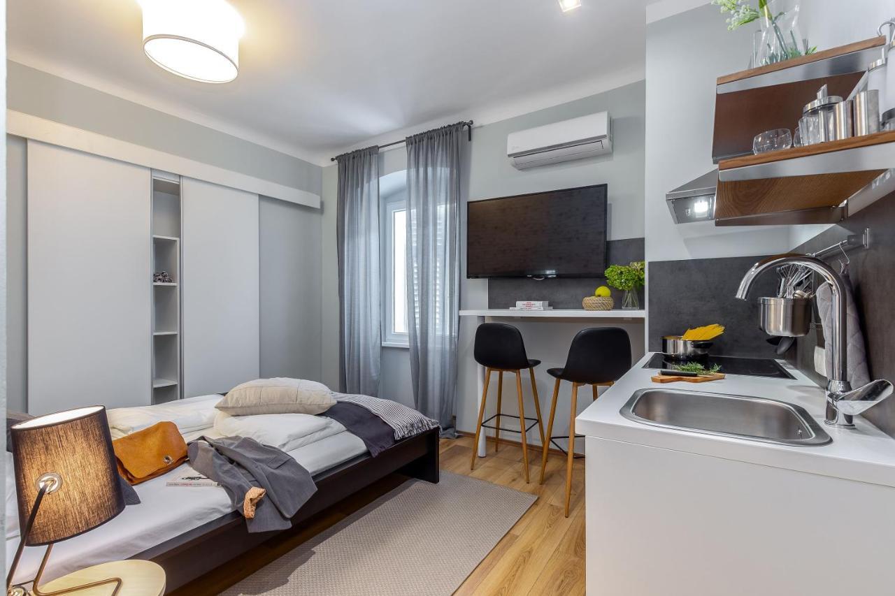 רייקה Adria Square Studios מראה חיצוני תמונה