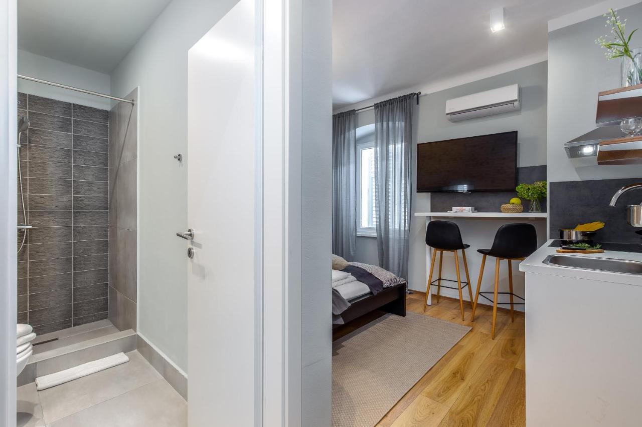 רייקה Adria Square Studios מראה חיצוני תמונה